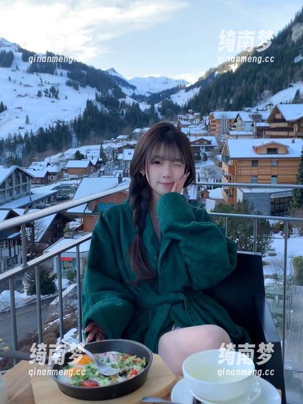 尤果网-沈诺馨 尤果网 - 沈诺馨在白丝主题下的高清图库作品,记录了每一个感动