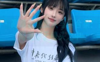 尤果网 - 高清若涵双人写真合集：甜蜜瞬间凝聚于镜头之中