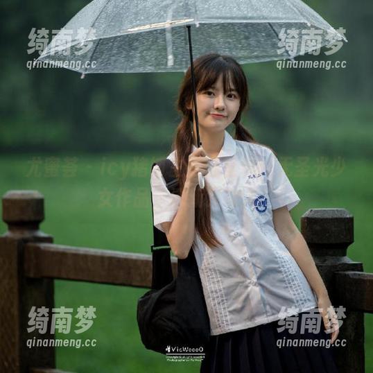 尤蜜荟 - icy猪博主倾情呈现：无圣光少女作品，清新又动人！