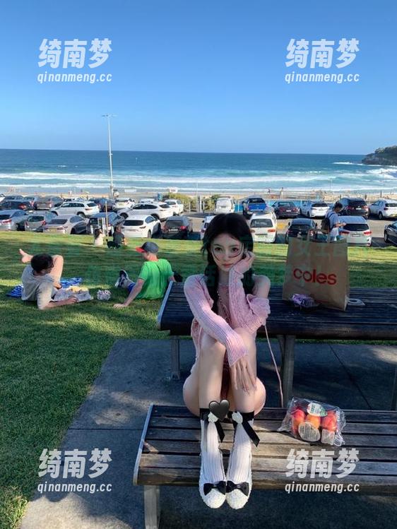 尤蜜荟 - 感受小茶茶tea定制的女王图片，仿佛置身于童话般的美梦中！