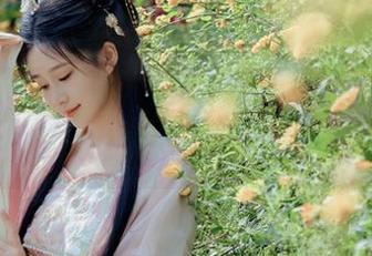 年年Nnian高跟鞋美图再升级，更新一系列惊艳时尚大片