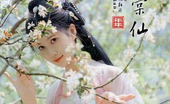 年年Nnian花野全套作品大揭秘，快来下载她的独特气质！