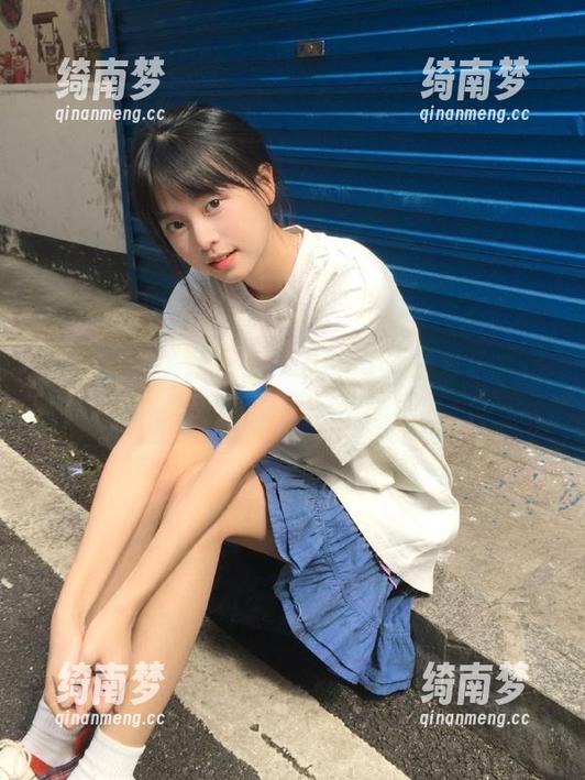 微密圈 - 徐莉芝与男友的写真合集：捕捉爱与美的每一个瞬间
