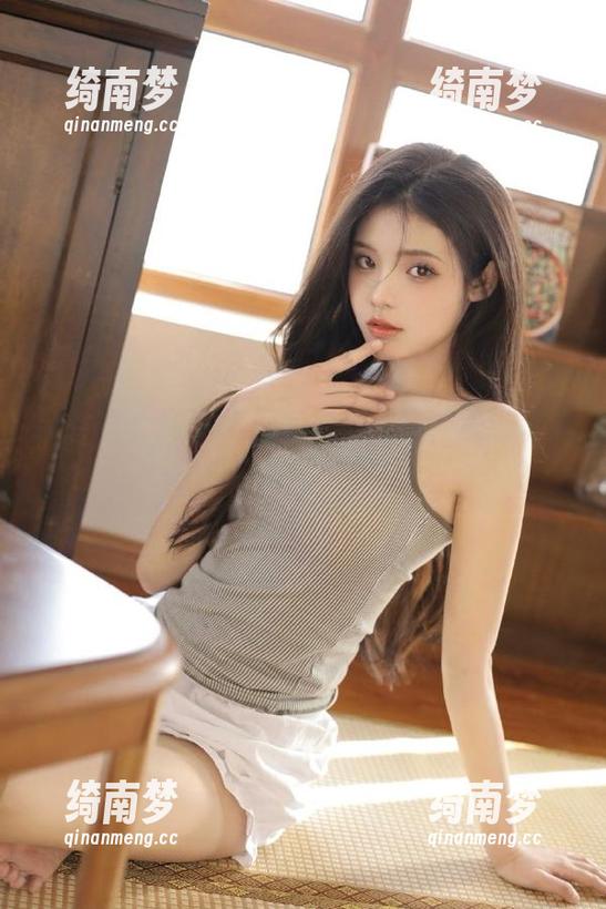 推女神 - 佟蔓JK图包震撼发布，缤纷写真资源等你来领！