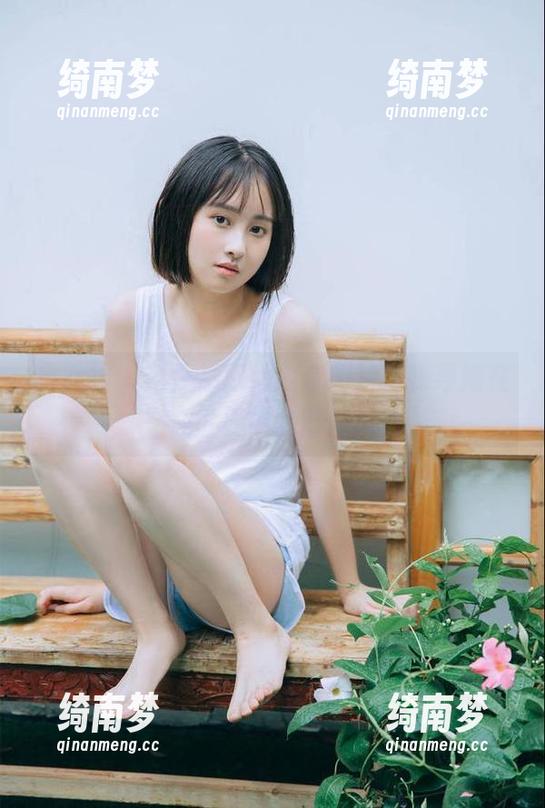 推女神 - 赵伊彤厨娘全套图片，探寻她在烹饪世界中的时尚风格
