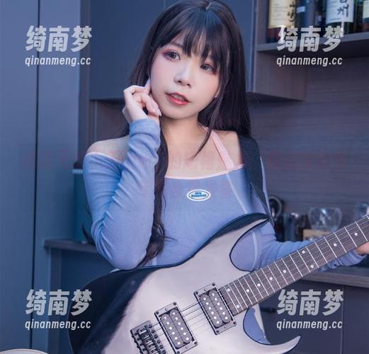 捕捉无颜小天使wy的短裙魅力：精美图包与专属合集发售