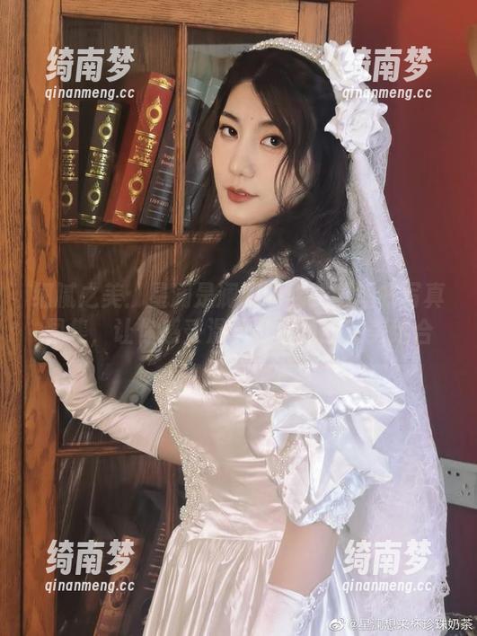 细腻之美：星澜是澜澜叫澜妹呀睡衣写真图集，让你感受温柔与优雅的完美结合