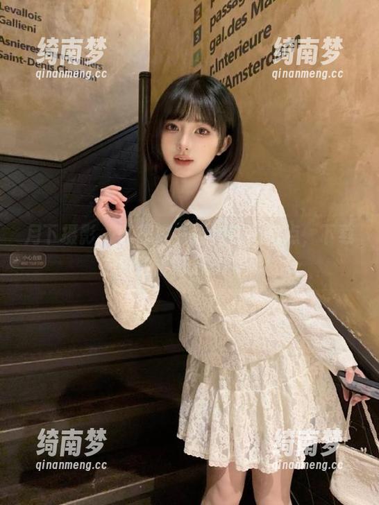月下摄影-茜茜 月下摄影 - 茜茜睡衣图包内藏槽点,下载之前请备好你的笑声!