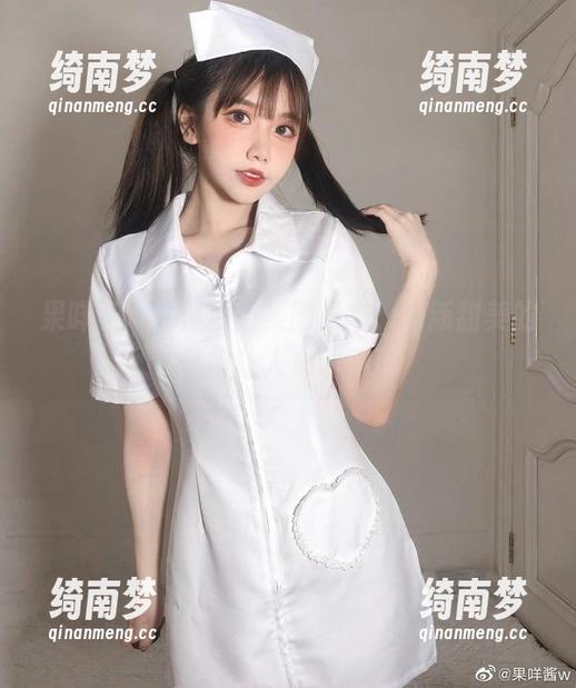果咩酱w女神最新美图发布，清新甜美的风格让人心动不已