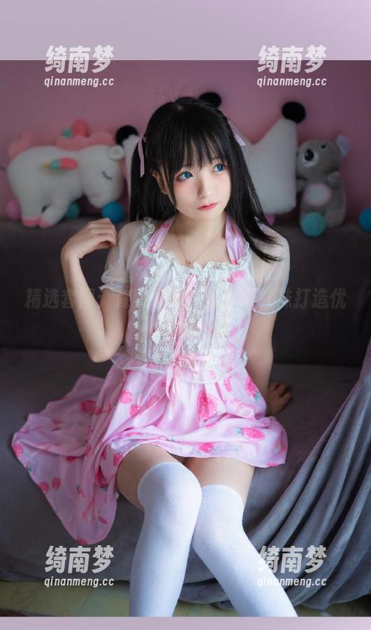 精选套图：森萝财团肉丝白厚棉袜打造优雅妩媚风格