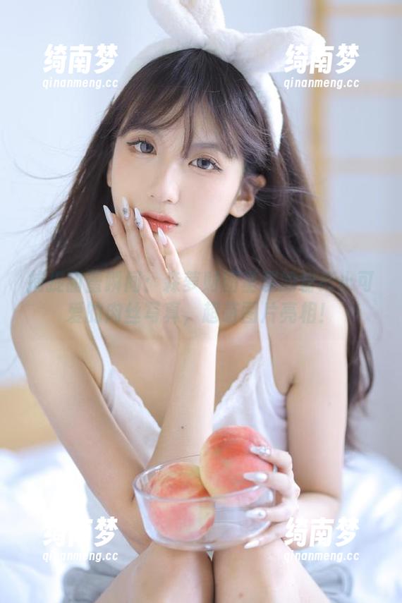 森萝财团 捕捉甜蜜瞬间:森萝财团呈现的粉红小可爱的肉丝写真,超萌图片亮相!