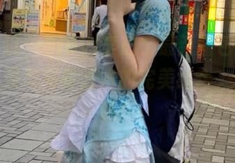 模范学院 - SiByl李思宁最新图包曝光，校园风景与写真艺术的完美结合，值得收藏！