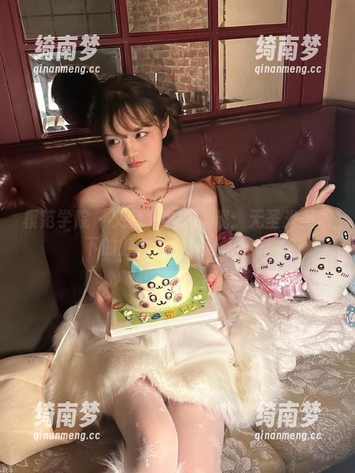 模范学院 - 文静儿全新呈现：无圣光美图下的魅力美脚，让人陶醉