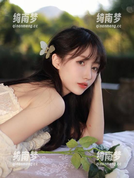 模范学院-欧阳美萱 模范学院 - 这里有欧阳美萱空姐的美图,快来免费下载与她一起遨游天际!