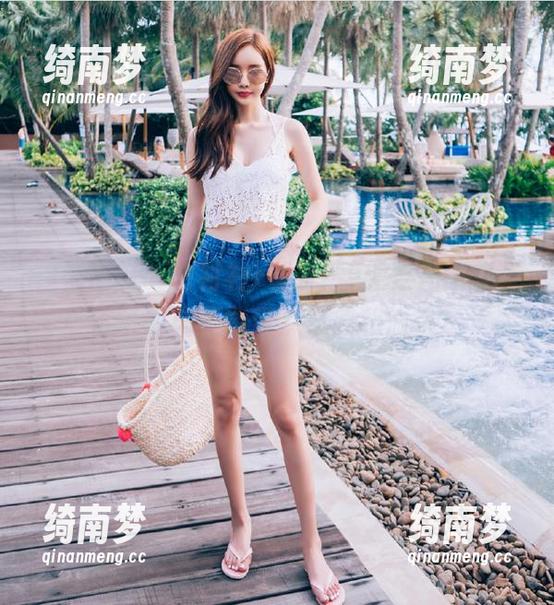 模范学院 - 白衬衫+黄乐然=无圣光图集，谁说时尚不能带点喜感和愉快？