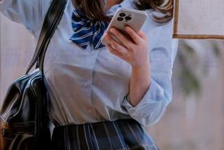 极致清新樱井宁宁水手服写真，壁纸带你走进她的梦想世界
