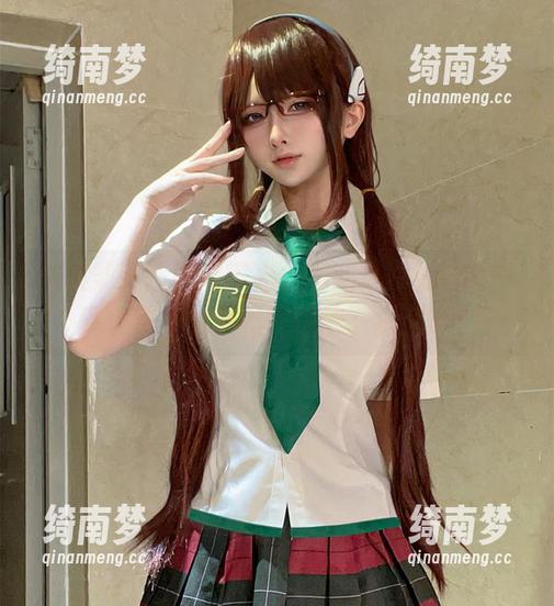 樱梨梨眼镜福利曝光，想知道她如何用写真征服你的心吗？快来一探究竟！