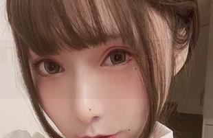 次屁啦私底下的风纪委员：探索她的多变cos写真合集与秘密故事