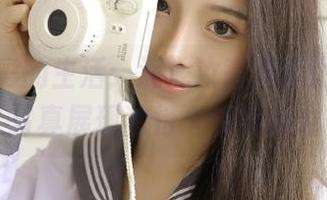绚丽多彩的生活：泥泥汝高清套图，吊带写真展现独特个性与魅力