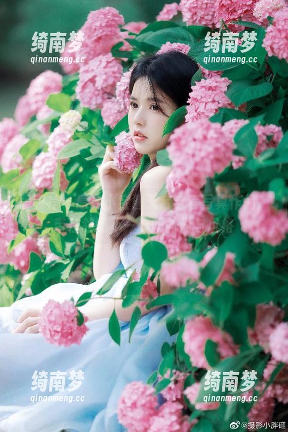 爱蜜社-小宝酱 爱蜜社 - 感受小宝酱天台全套写真作品,带你领略不一样的时尚与风格