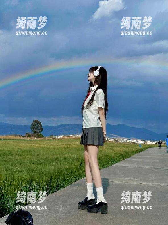 爱蜜社 - 在线展示：杨紫嫣candy的白丝写真，尽情享受视觉的盛宴和艺术的碰撞