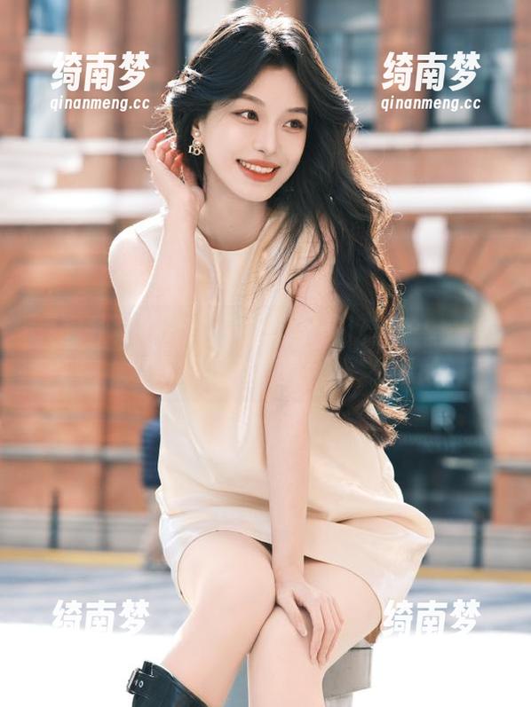 爱蜜社-泡泡子 爱蜜社 - 在每个目的地遇见泡泡子:一场难忘的旅拍写真合集之旅