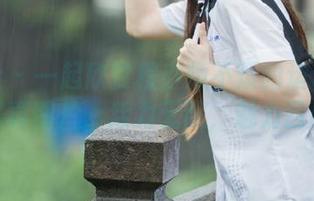 爱蜜社 - 一起欣赏程小烦不烦的运动全套写真图片，活力无限，魅力四射