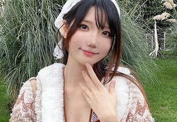感受狐萝卜呦的可爱风格，美图作品承载着无限的青春幻想