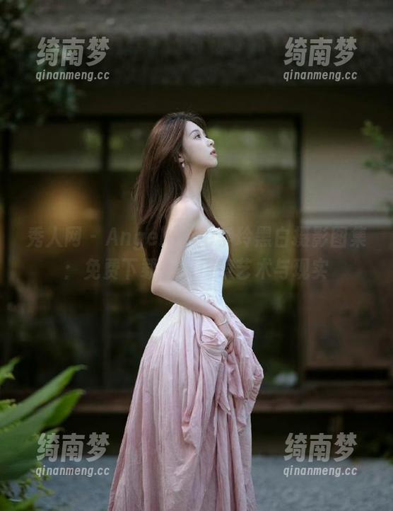 秀人网-AngelaLee李玲 秀人网 - AngelaLee李玲黑白摄影图集:免费下载一同探索艺术与现实