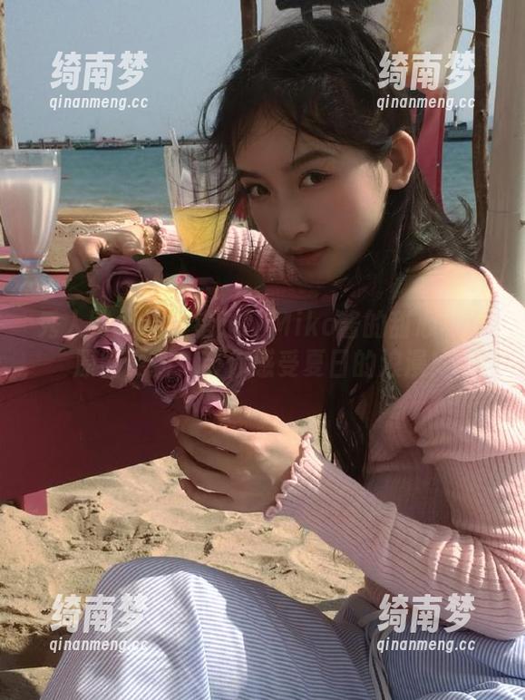 秀人网 - 不可错过！Miko酱的甜心写真原图更新，带你感受夏日的浪漫！