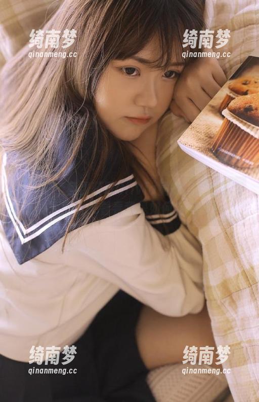 秀人网 - 免费获取Olivia童安琪的校园写真原图，来看看我是如何自嘲的！