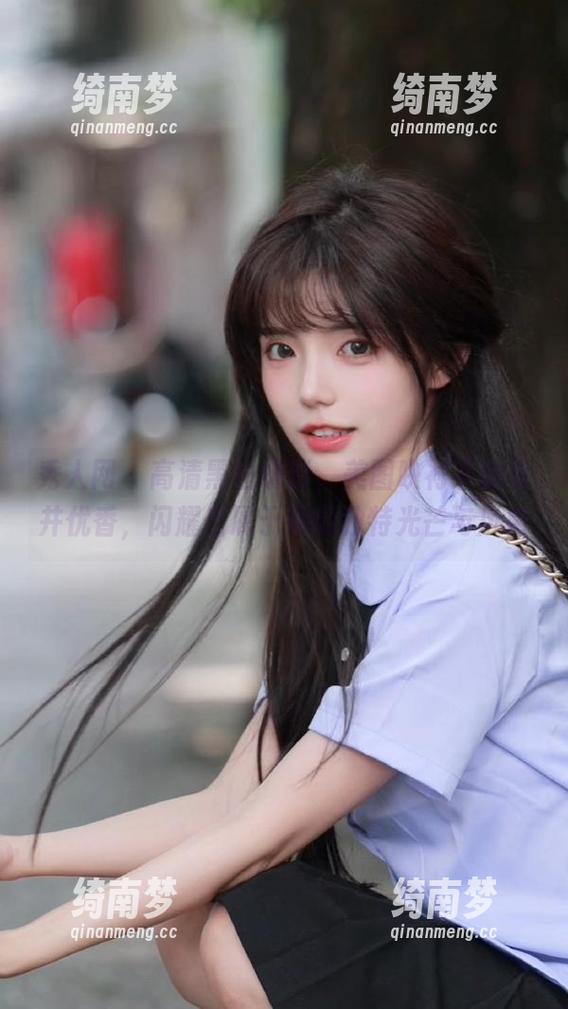 秀人网 - 高清黑白摄影，美图映衬下的仓井优香，闪耀出属于她的独特光芒与风格