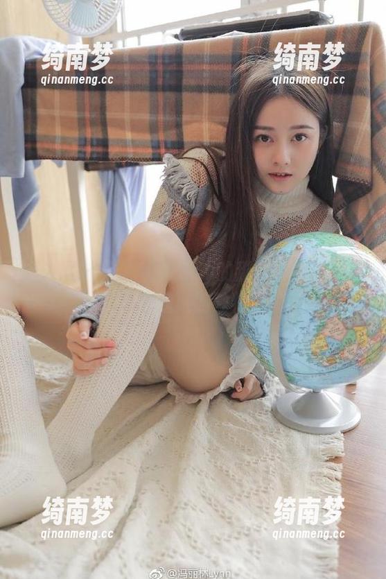秀人网 - 何梦兮Stacy的甜心图包：精选合集展现她的独特魅力