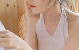 秀人网 - 吃白菜的vi菜菜户外写真合集：记录自然与自我的交融时刻