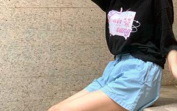 秀人网 - 小樱koko水手服写真的无圣光表现，挑战了传统审美，果然是个不走寻常路的博主！