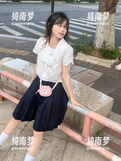 秀人网-小蛮妖Yummy 秀人网 - 细腻展现小蛮妖Yummy花嫁写真,观看她美丽背后的青春故事