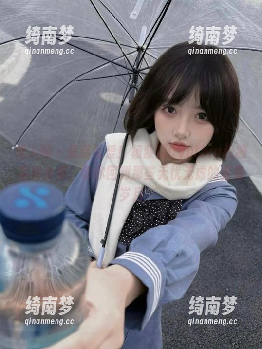 秀人网 - 超级可爱！杨紫嫣Cynthia校服写真合集，带你回到那些无忧无虑的青春岁月