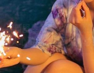 秀人网 - 最新图库呈现：潘娇娇的JK写真，让人心动不已的视觉体验！