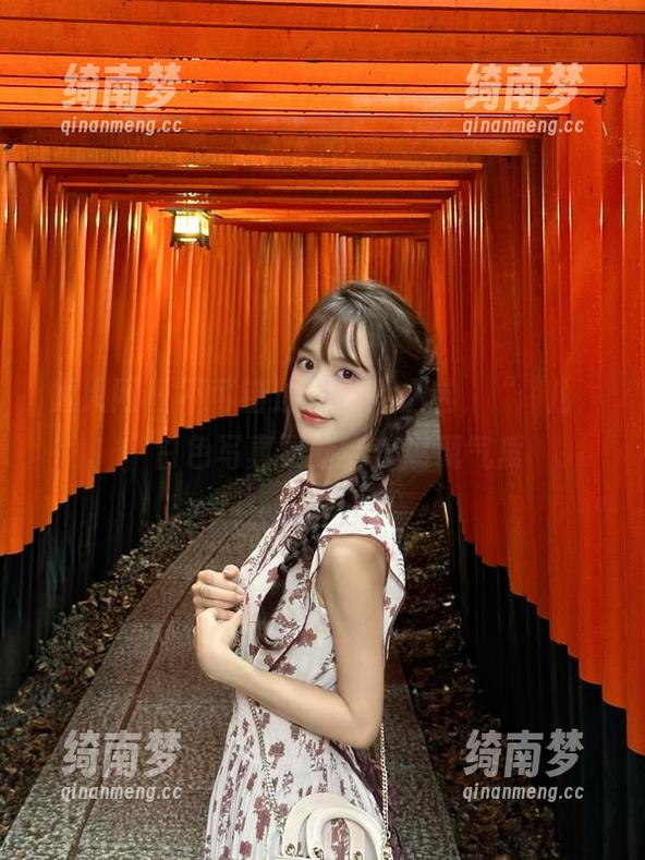 秀人网 - 不可错过的时尚之选，“玥儿玥”白色写真更新完美展现气质