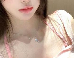 秀人网 - 从草莓mm的私拍写真看蕾丝，原来我的“美”也是一部喜剧大片！
