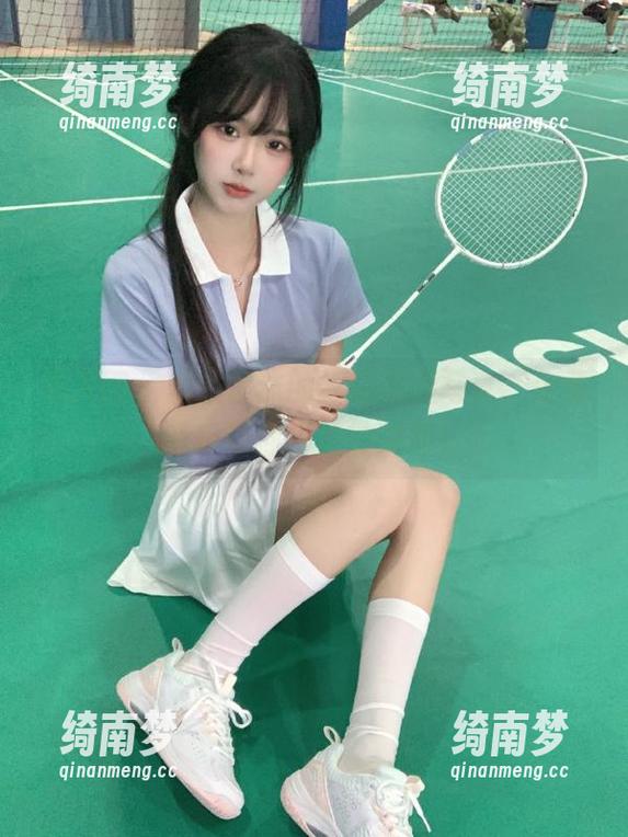 秀人网 - 解锁言沫的丝袜美腿写真，免费下载让你惊艳的瞬间！