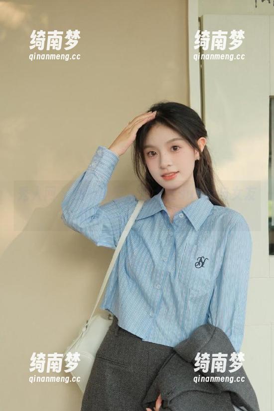 秀人网 - 从心出发：雯大王susie与女友的甜蜜写真图片纪实