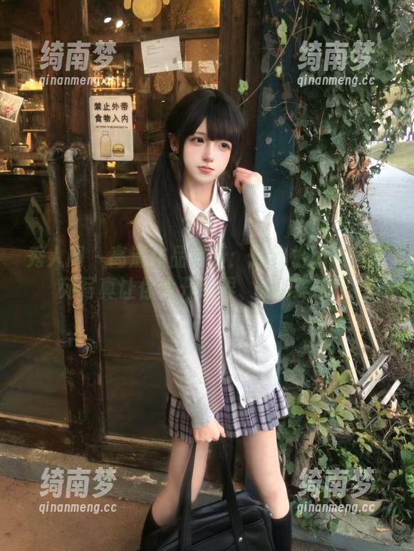 秀人网-顾欣怡 秀人网 - 高清作品赏析:顾欣怡的肉丝系列写真让你大开眼界、流连忘返!