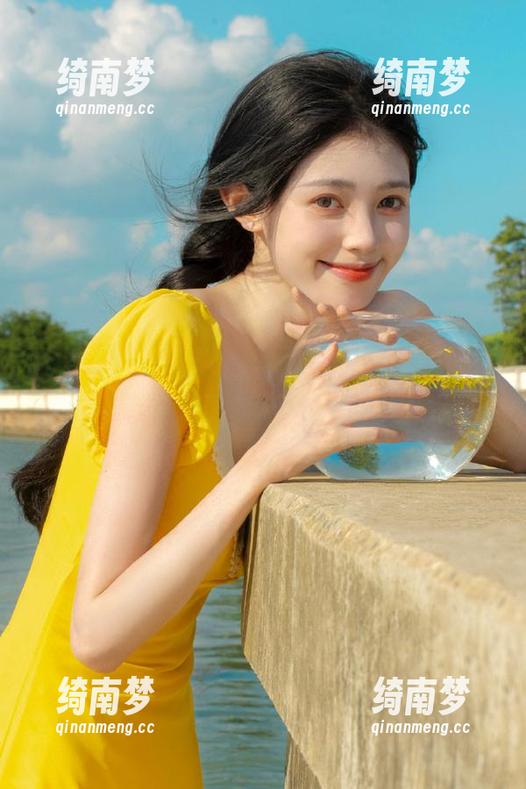 童小芯 微密圈 - 来了来了!童小芯奶牛图集更新,记录那份温暖与欢乐!