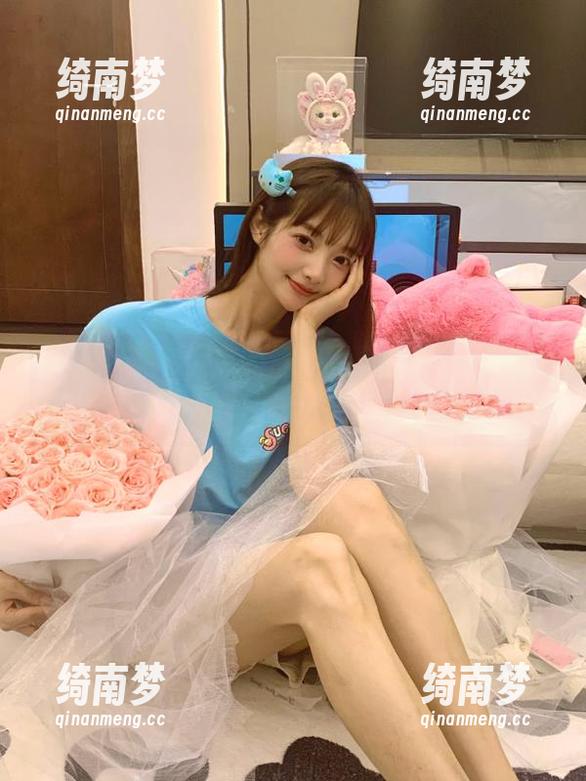 紧急企划-小恩 紧急企划 - 小恩的居家写真之旅,分享美丽图片与灵感瞬间