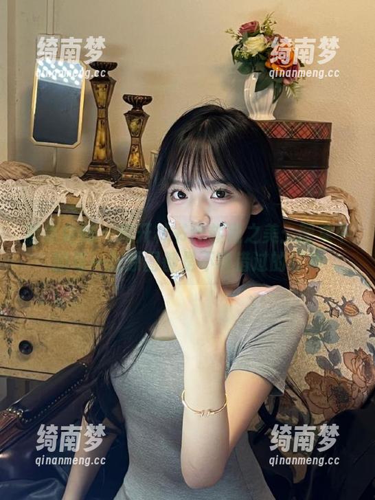紧急企划-林书辞 紧急企划 - 揭开林书辞旗袍之美:图集中的每一张原图都是不容错过的经典