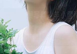 微密圈 - 梦幻泳装写真，羊小雪juvia的夏日风情：捕捉那一刻的魅力，绝美图片不容错过