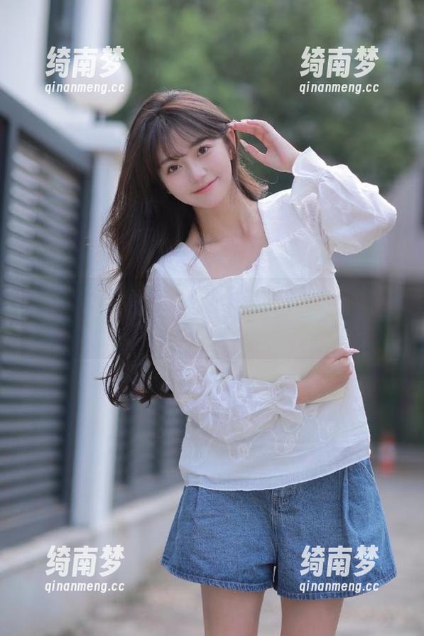 美媛馆-Carina梦绮 美媛馆 - Carina梦绮与粉色:写真合集,探索梦境与现实交织的美丽