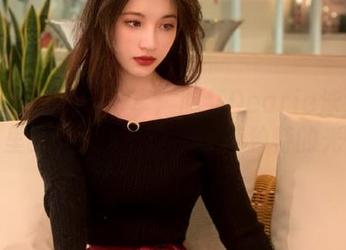 微密圈 - 原图分享：脸红Dearie泳池全集里的每一滴水都闪烁着独特的光芒
