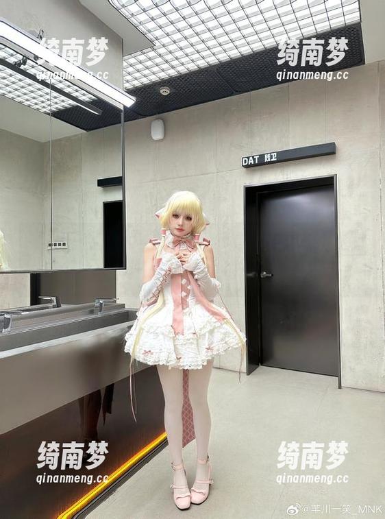 芊川一笑MNK 芊川一笑MNK的新作:定制体操服作品,挑战你的视觉极限